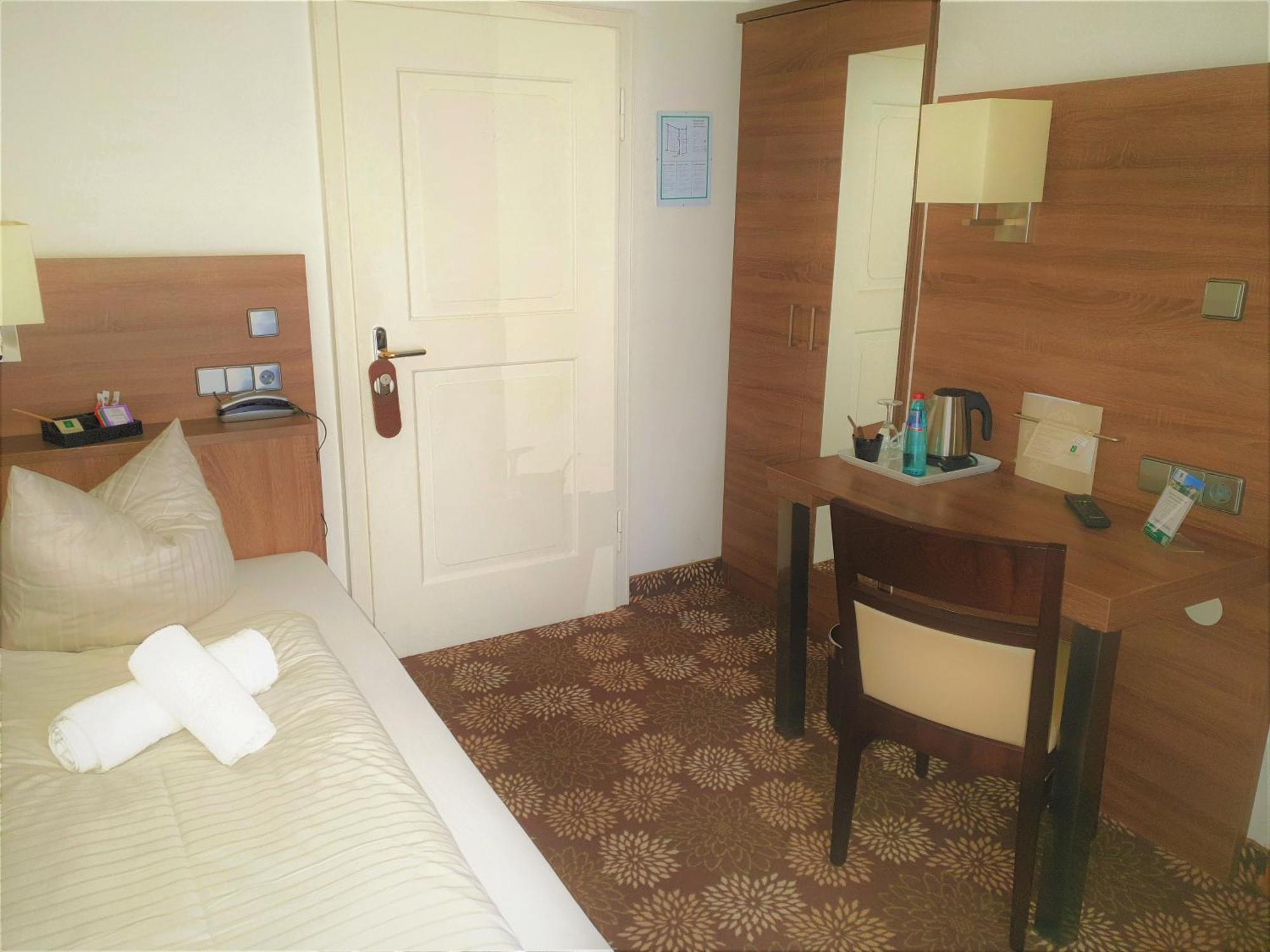 Brutsches Rebstock Otel Laufenburg Oda fotoğraf