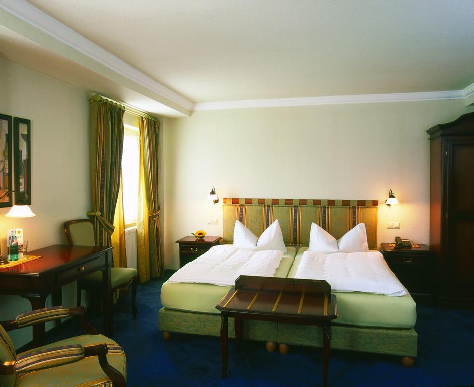 Brutsches Rebstock Otel Laufenburg Oda fotoğraf